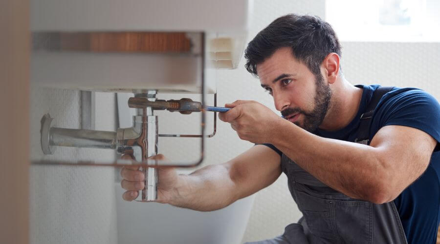 Expert burst pipe repair services in Batchelor, LA